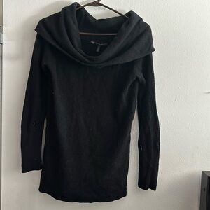 White House black market black sweater size small